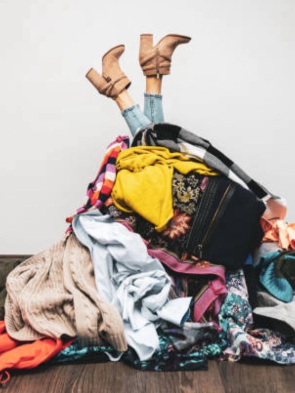 ACCEPTING ALL REASONABLE OFFERS &
CLEANING OUT CLOSET!💕🤲🏽🥳😎💯